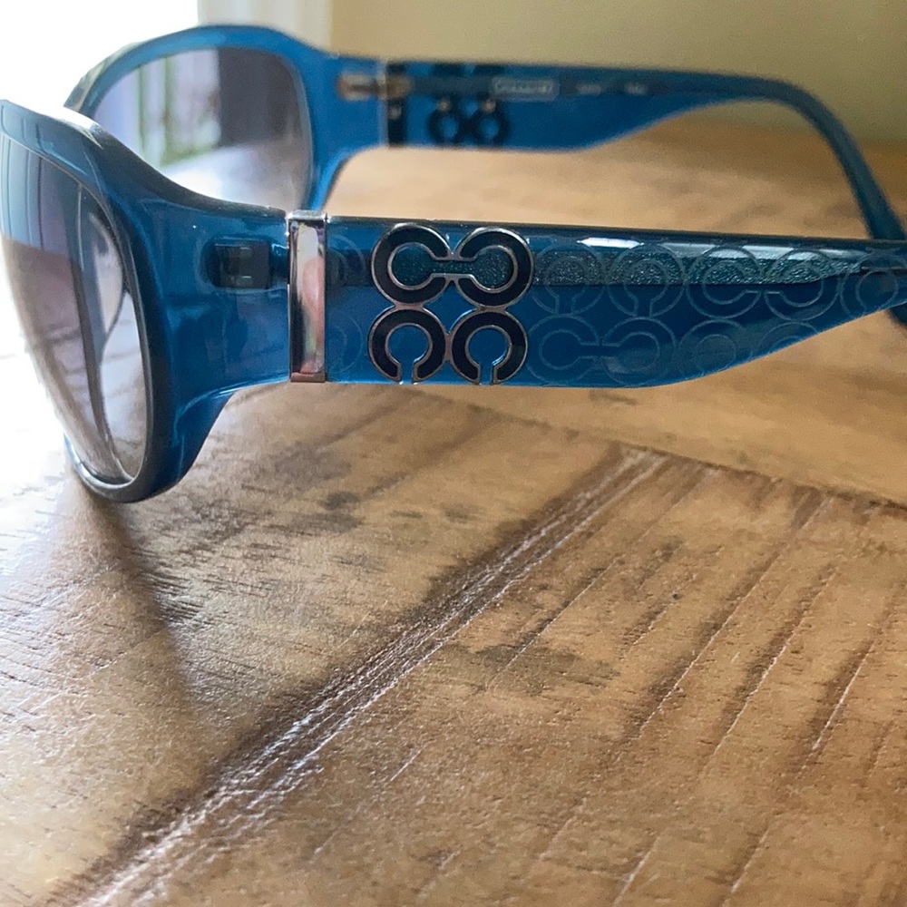 Coach blue sunglasses - Picture 2 of 4